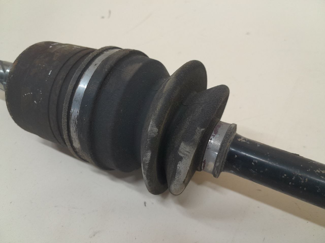Полуось передняя правая Nissan Almera (N16) 2000-2006 Полуось передняя правая Nissan Almera (N16) 2000-2006