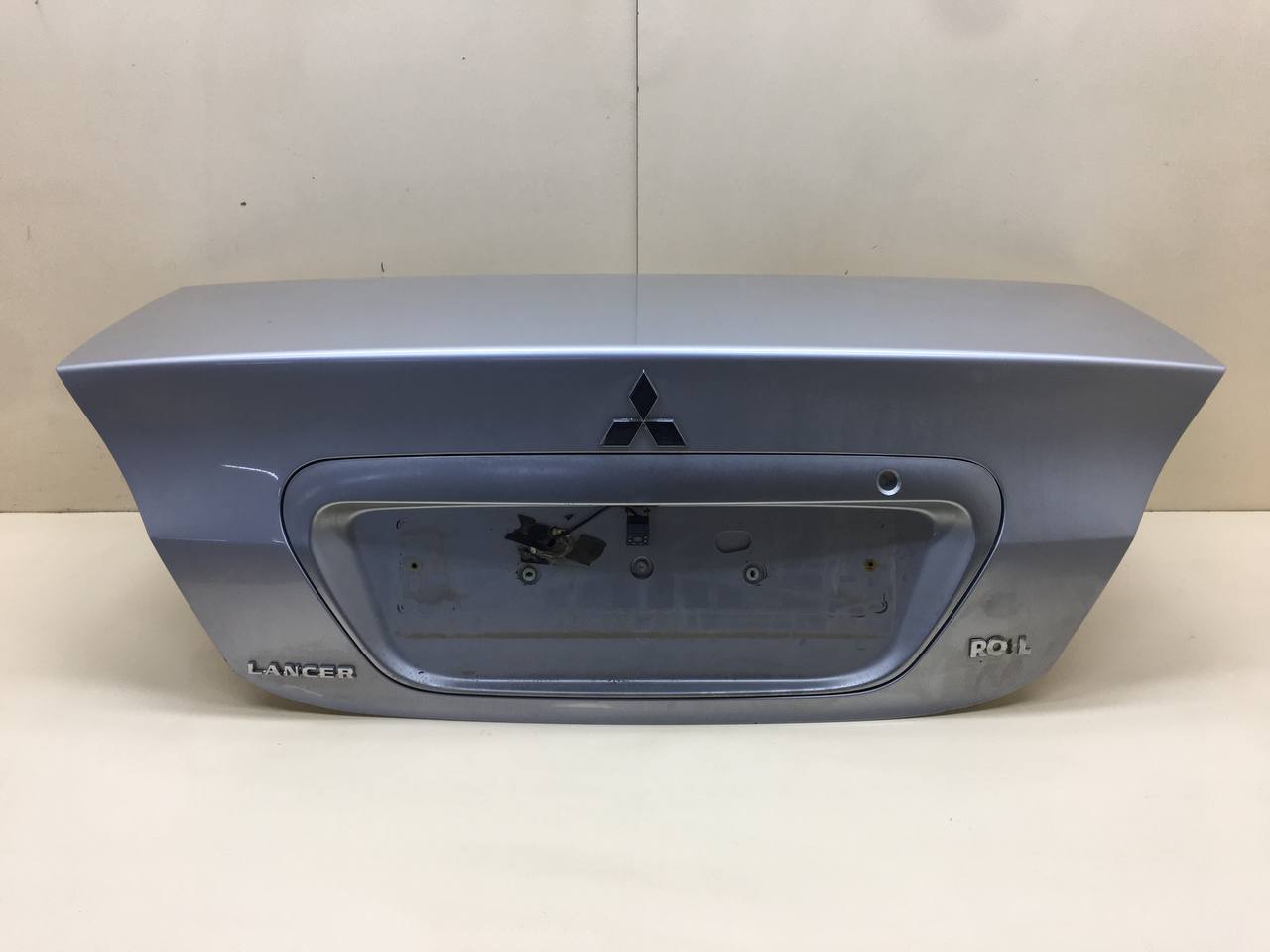 Крышка багажника Mitsubishi Lancer 9  (CS/Classic) 2000-2011