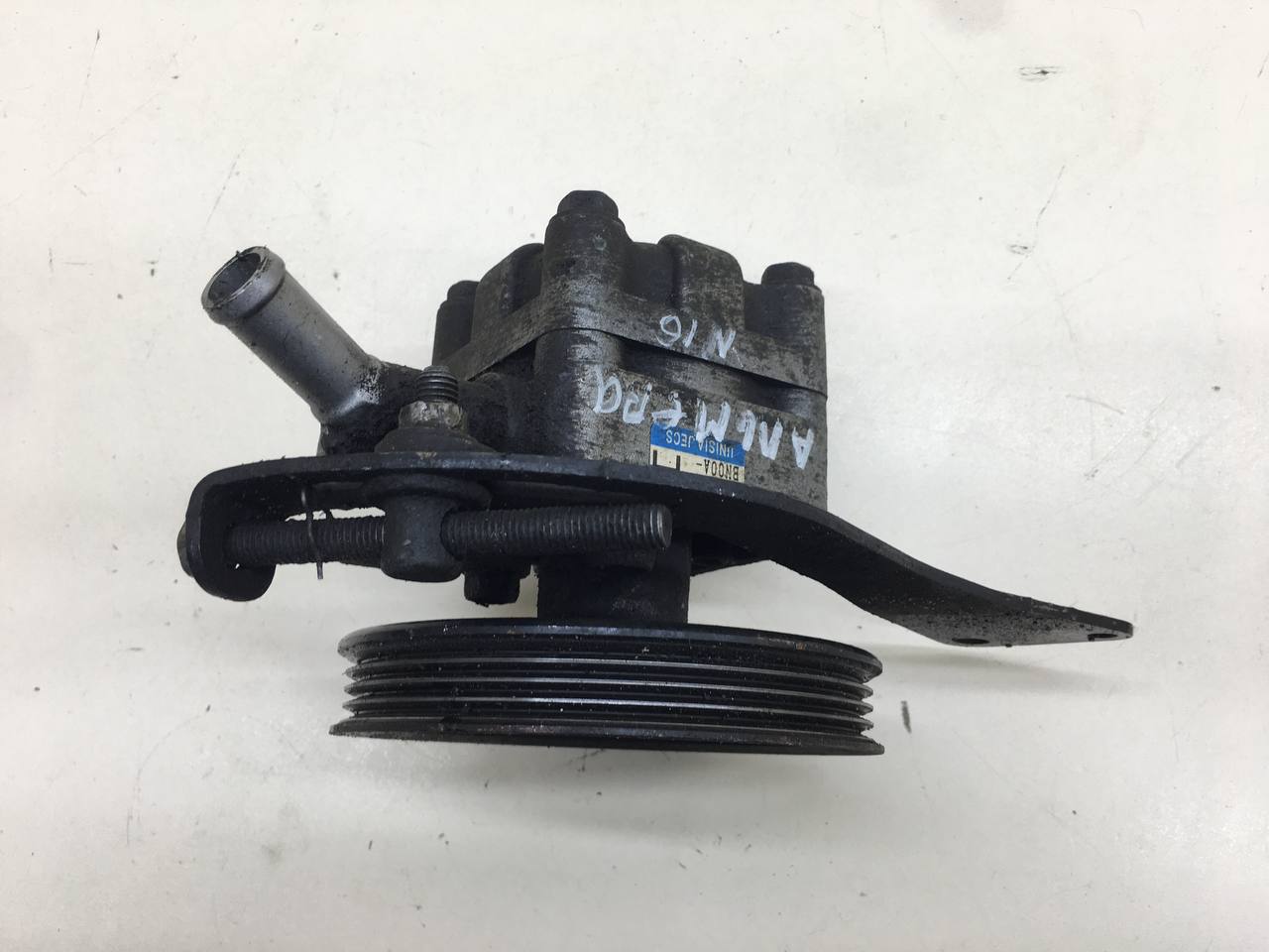 Насос гидроусилителя (электрогидроусилитель, ЭГУР) Nissan Almera (N16) 2000-2006