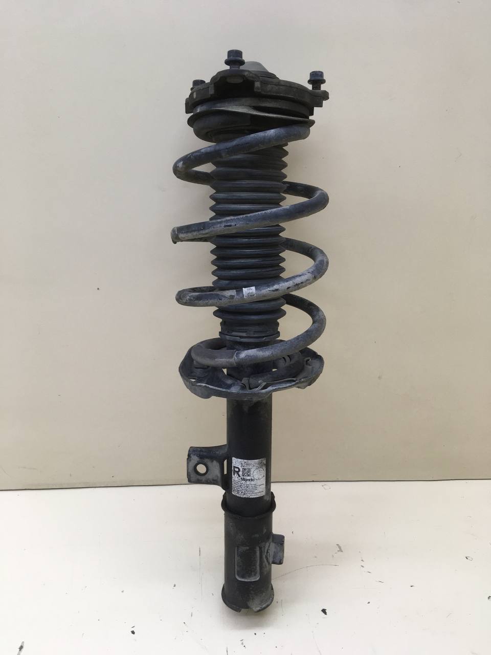 Амортизатор передний правый Hyundai Tucson (TL) 2015-2021