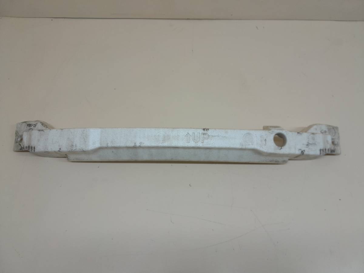 Наполнитель переднего бампера Mazda Mazda 3 (BL) 2009-2013
