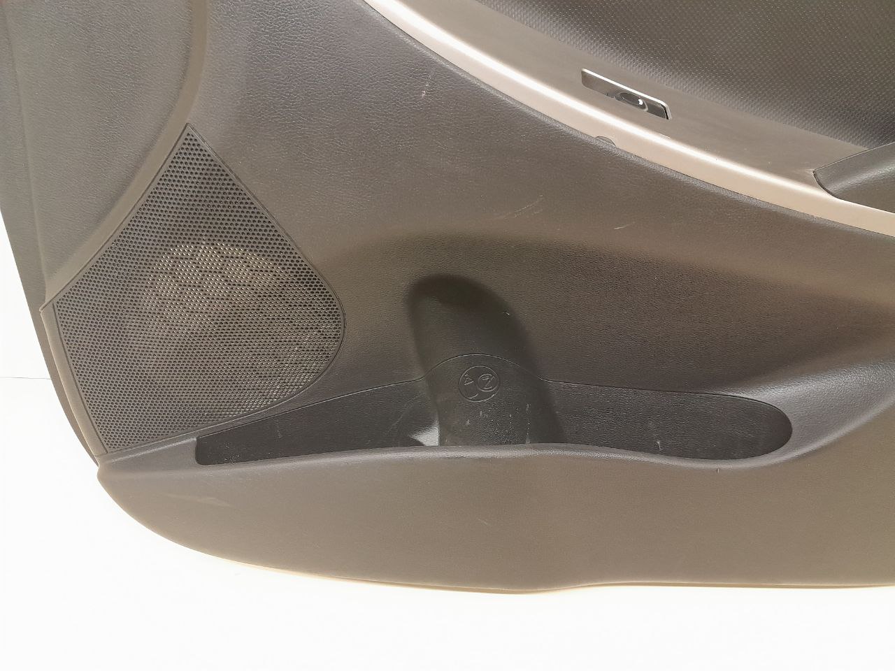 Обшивка двери передней правой Hyundai Solaris (RB) 2010-2017