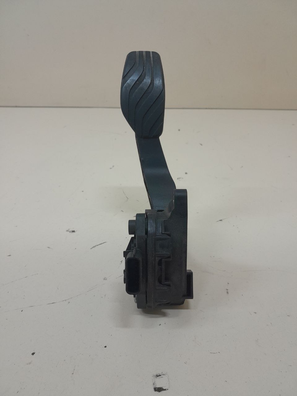 Педаль газа Nissan Qashqai (J11) 2014> Педаль газа Nissan Qashqai (J11) 2014>