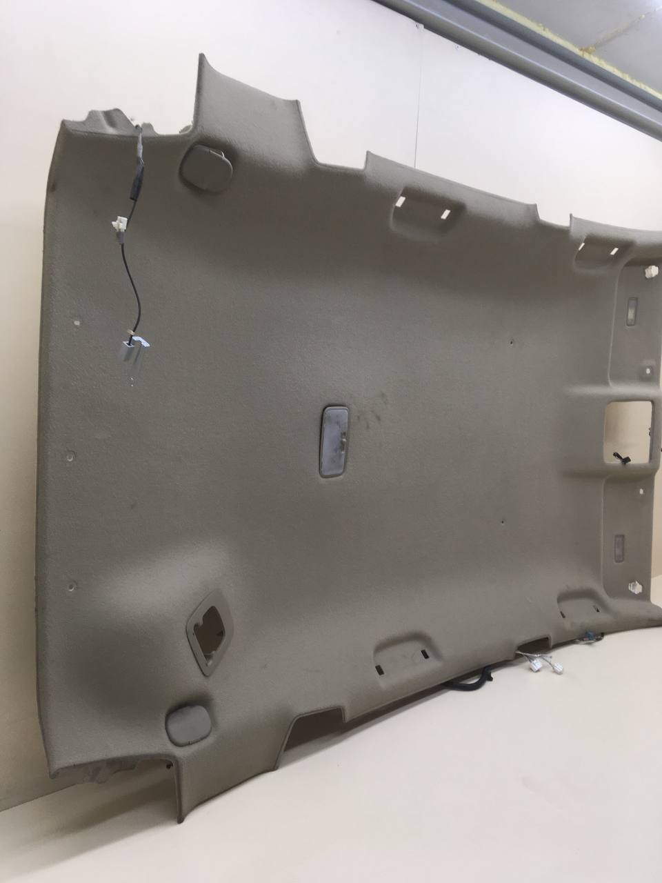 Обшивка потолка Toyota Rav 4 (A30) 2006-2013 Обшивка потолка Toyota Rav 4 (A30) 2006-2013