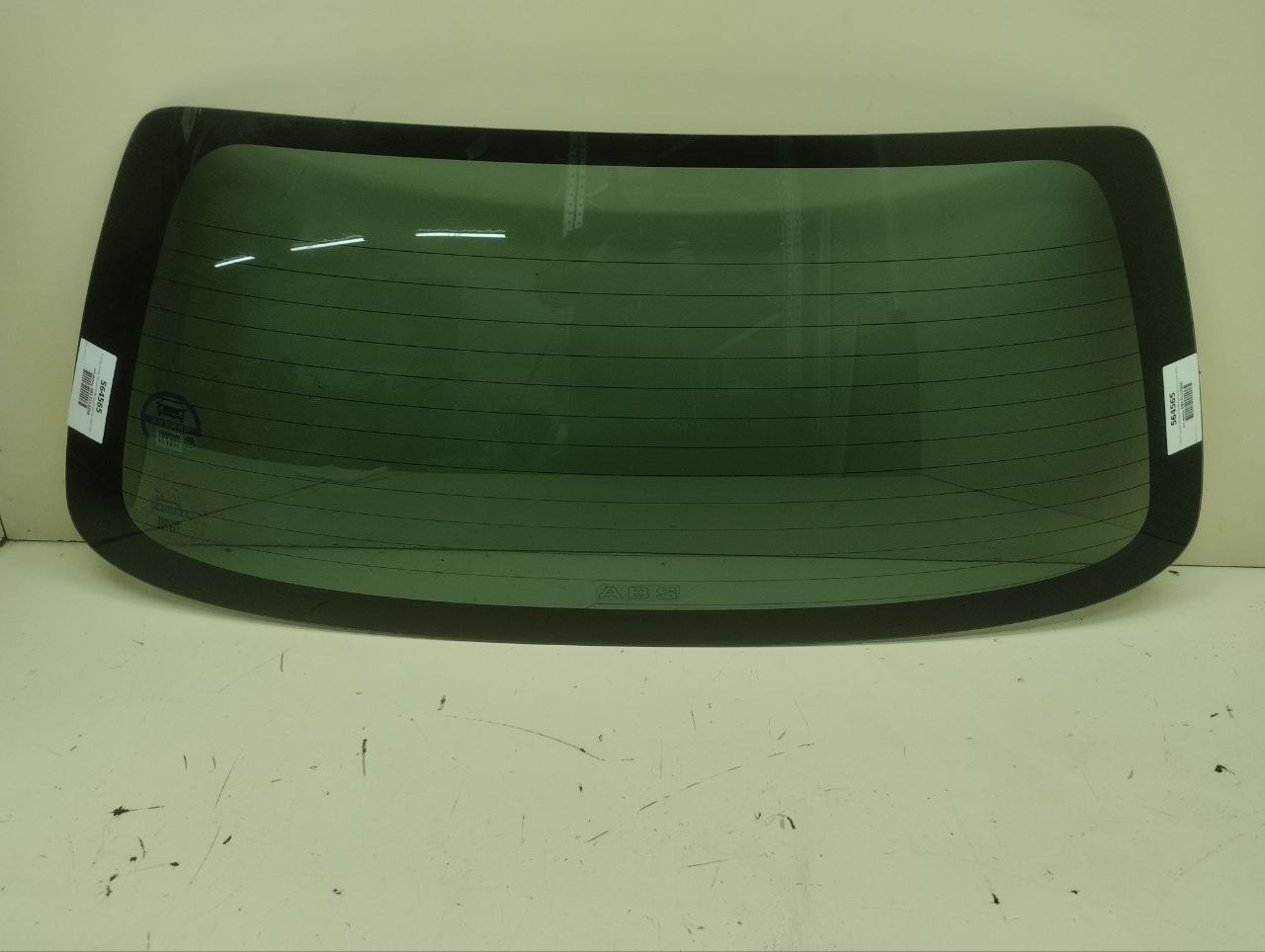 Стекло заднее Toyota Corolla Spacio (E110) 1997-2001