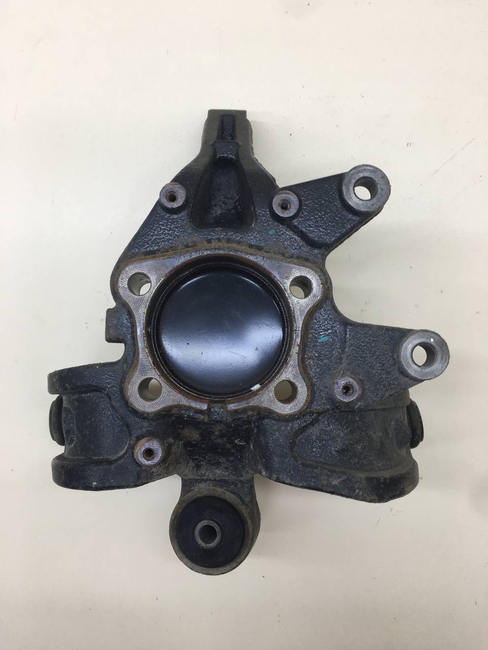 Кулак поворотный задний левый Changan UNI-K 2020>