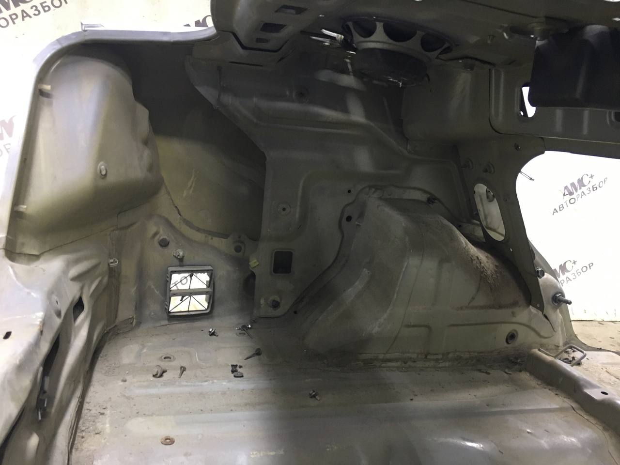 Крыло заднее левое Chevrolet Aveo T250 2005-2011 Крыло заднее левое Chevrolet Aveo T250 2005-2011
