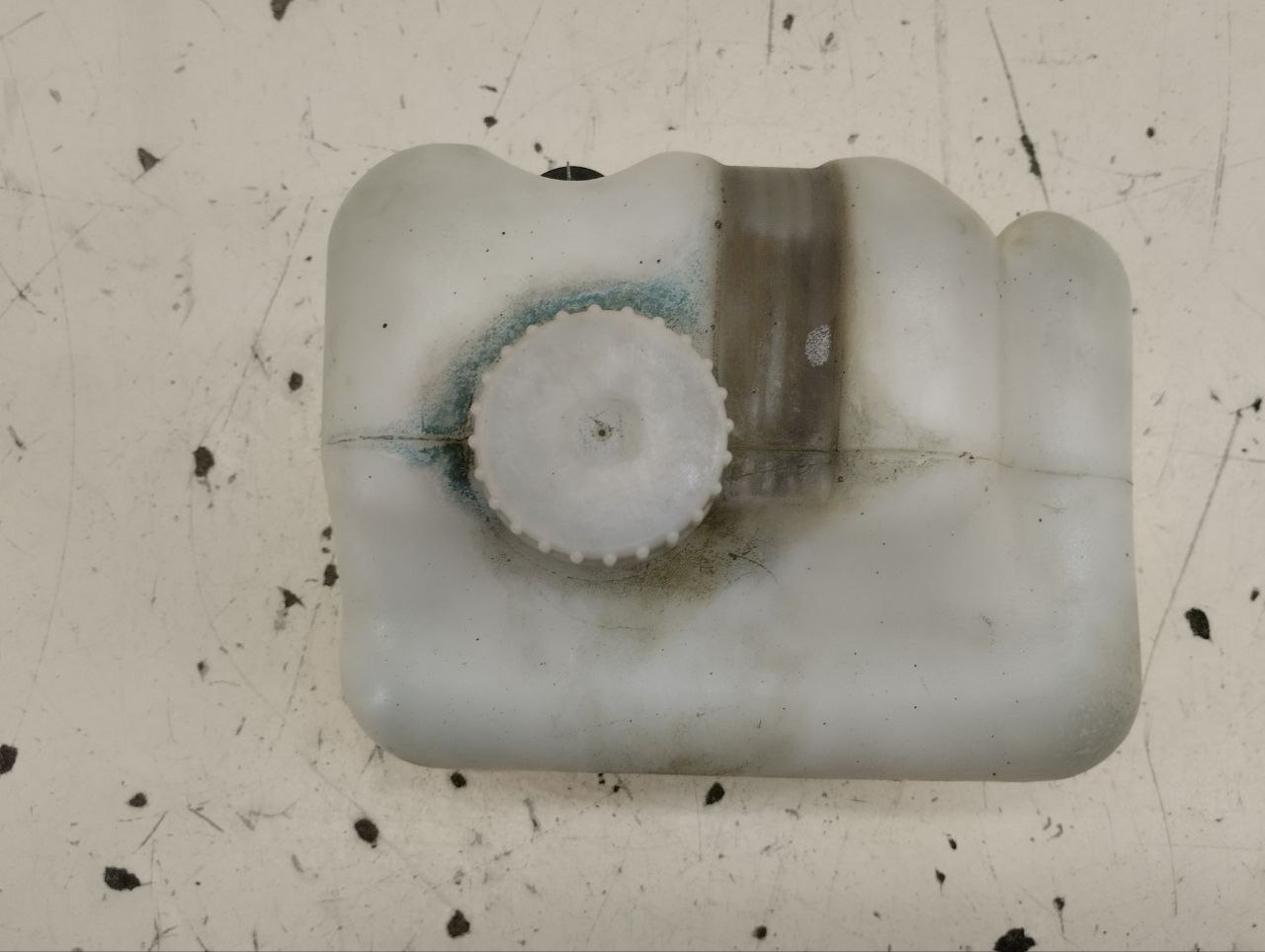 Бачок омывателя Chevrolet Niva 2009-2020