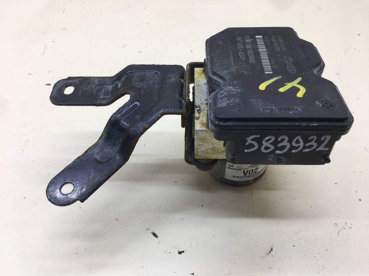 Блок ABS (насос) Hyundai i40 (VF) 2011>