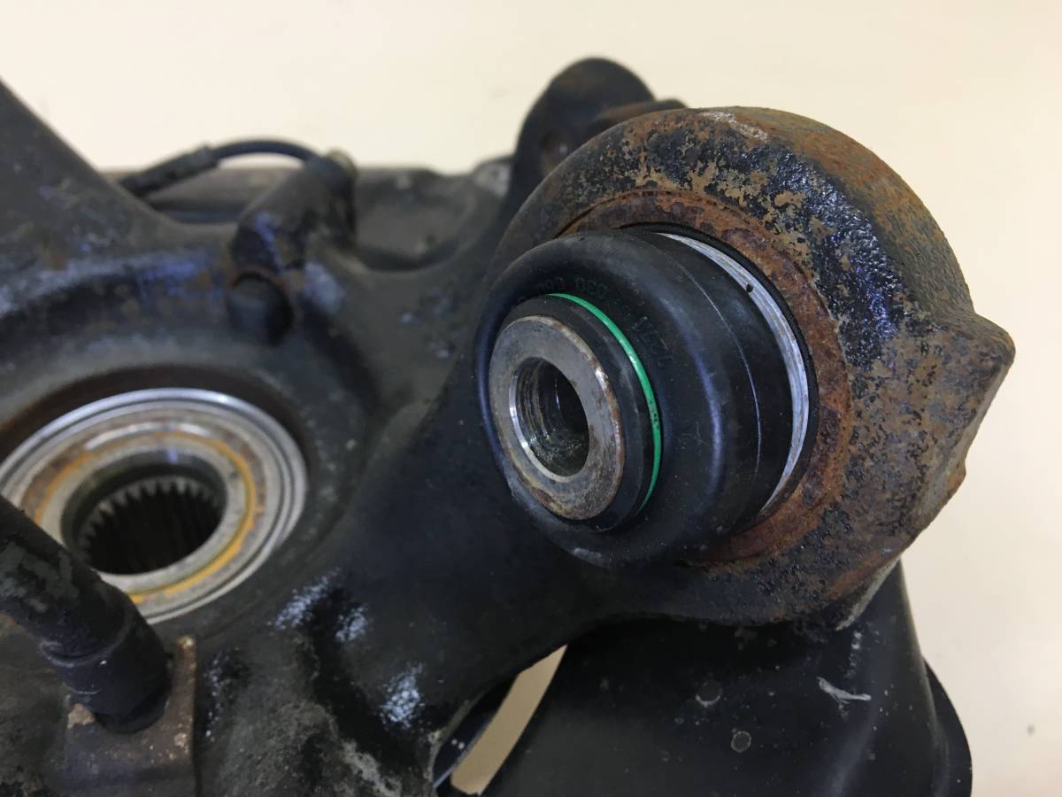 Кулак поворотный задний правый BMW 1-series E87/E81 2004-2011