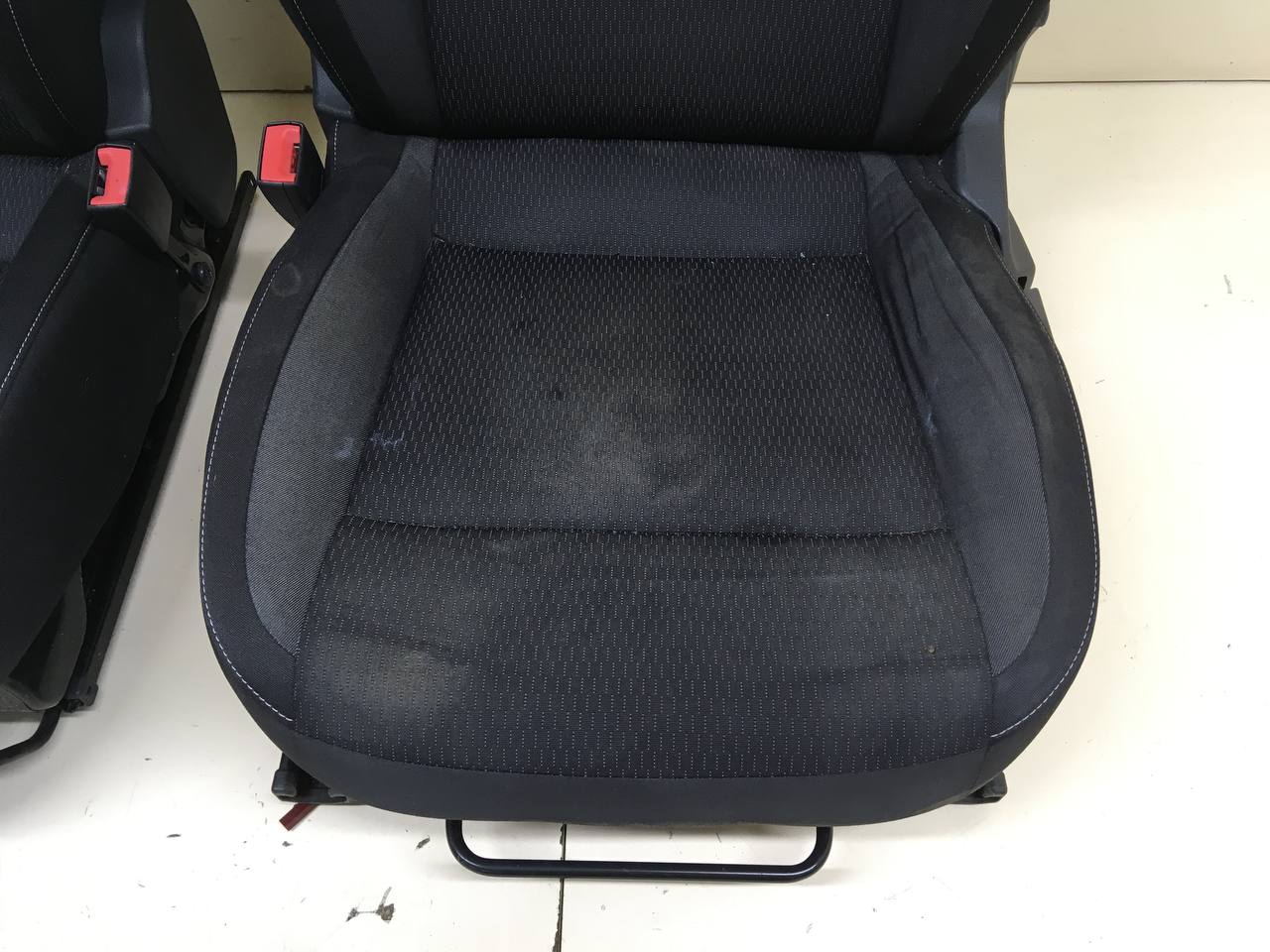 Сиденье (комплект) Skoda Rapid 2012-2020 Сиденье (комплект) Skoda Rapid 2012-2020