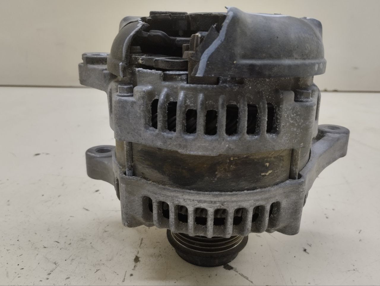 Генератор Toyota Rav 4 (A30) 2006-2013 Генератор Toyota Rav 4 (A30) 2006-2013