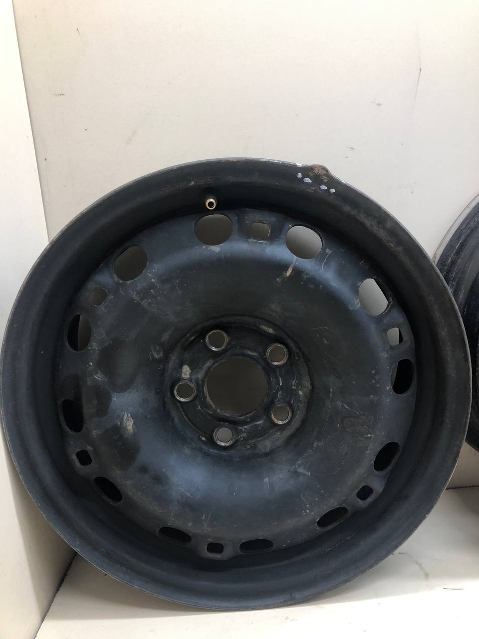 Диски к-кт R15 Штампованные