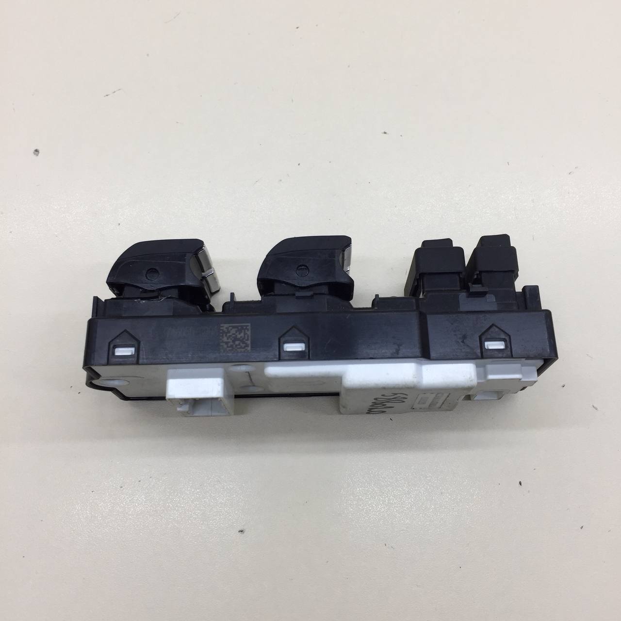 Блок управления стеклоподъемниками Changan UNI-K 2020>