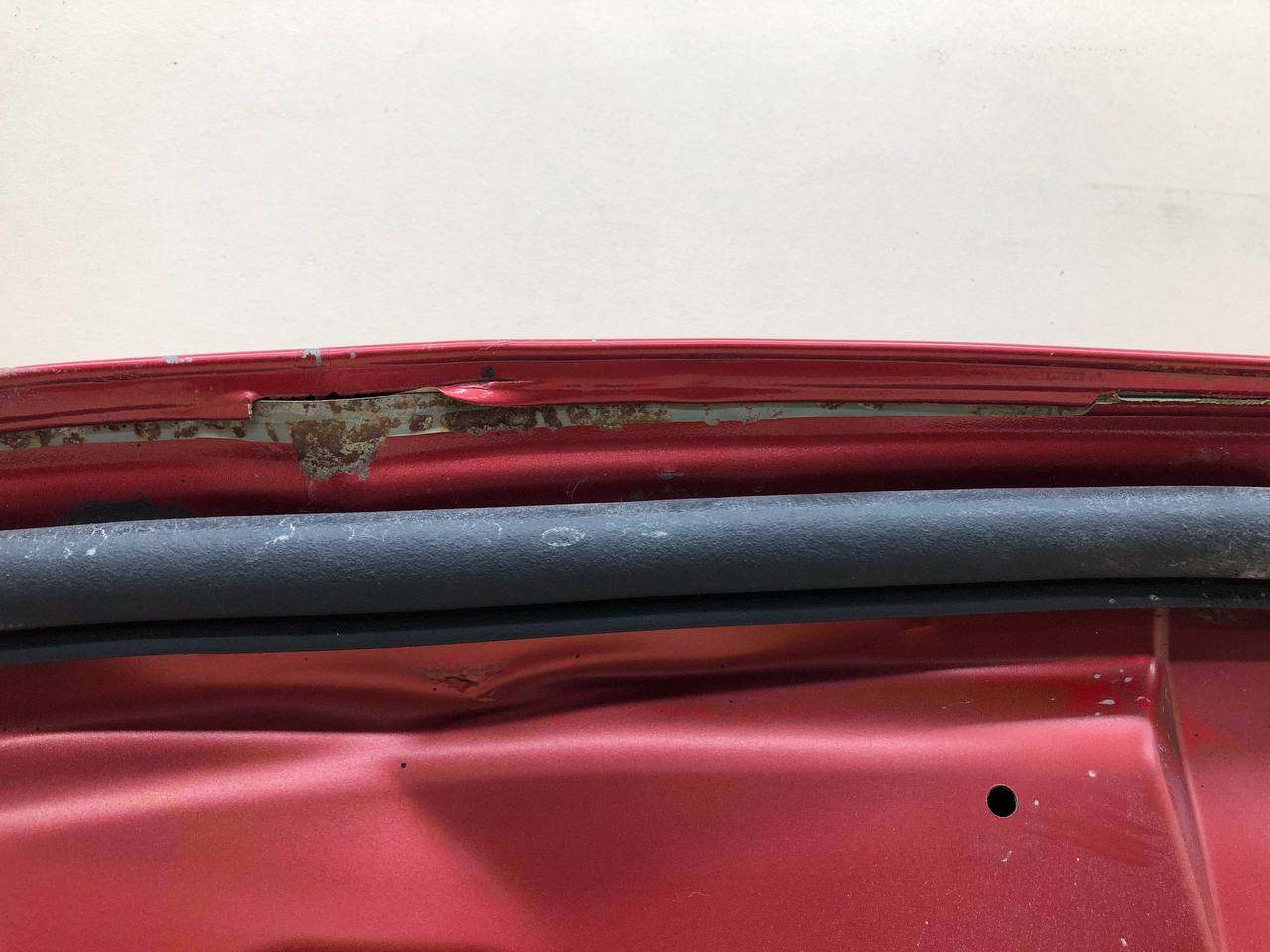 Капот Lada Vesta 2015>