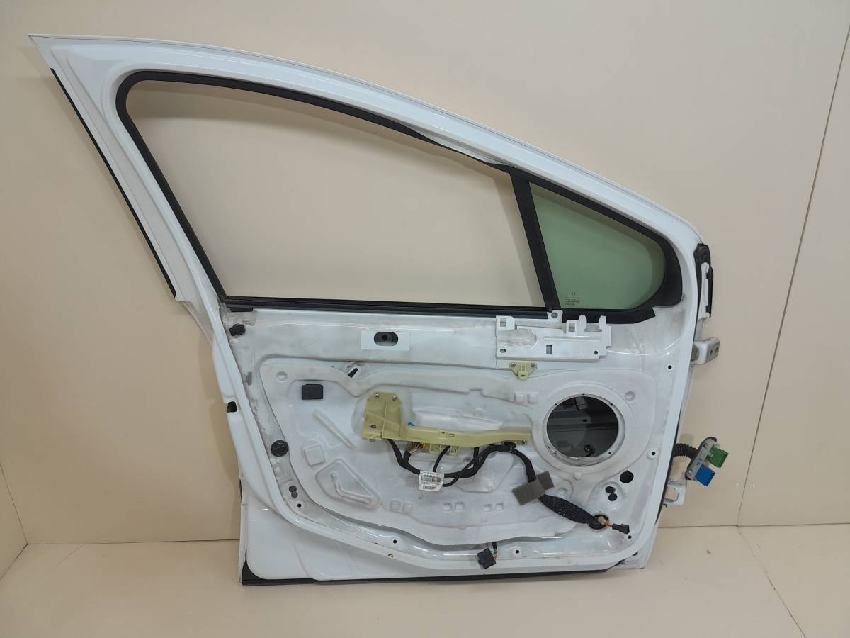 Дверь передняя левая Peugeot 308 2007>