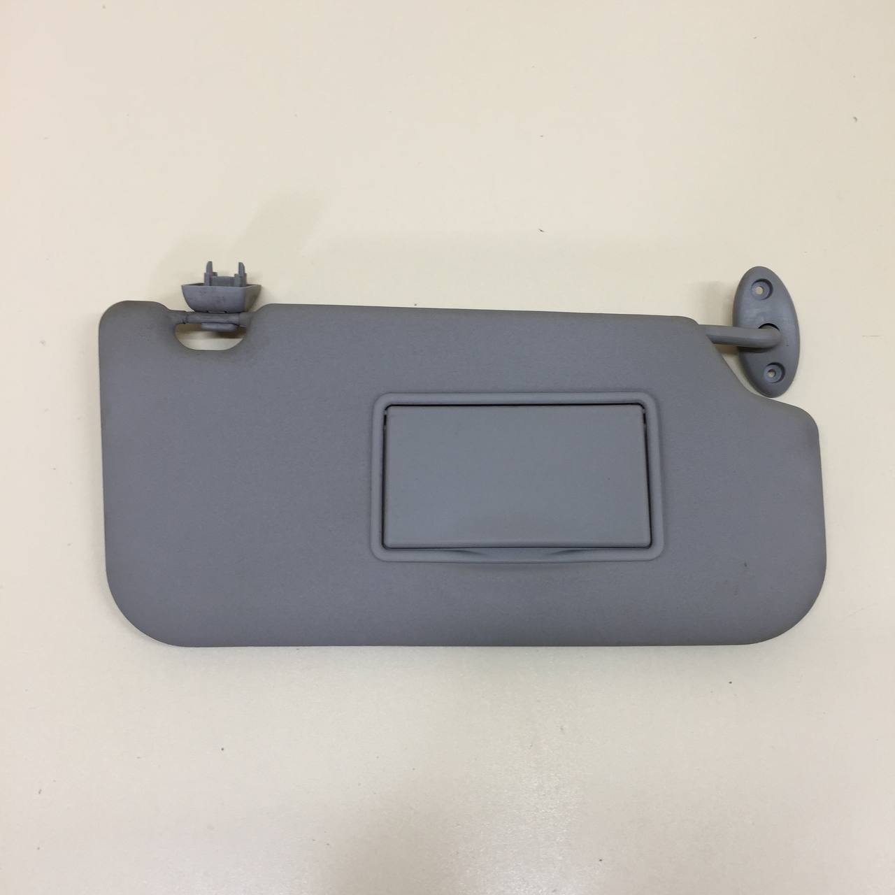 Козырек солнцезащитный (внутри) Ford Fiesta (MK5) 2002-2008 Козырек солнцезащитный (внутри) Ford Fiesta (MK5) 2002-2008