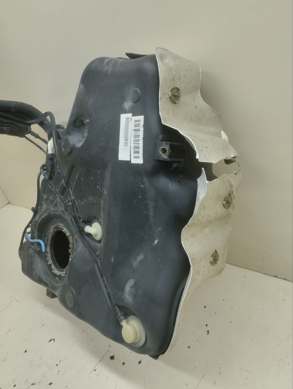 Бак топливный Skoda Octavia (A5 1Z-) 2004-2013 Бак топливный Skoda Octavia (A5 1Z-) 2004-2013