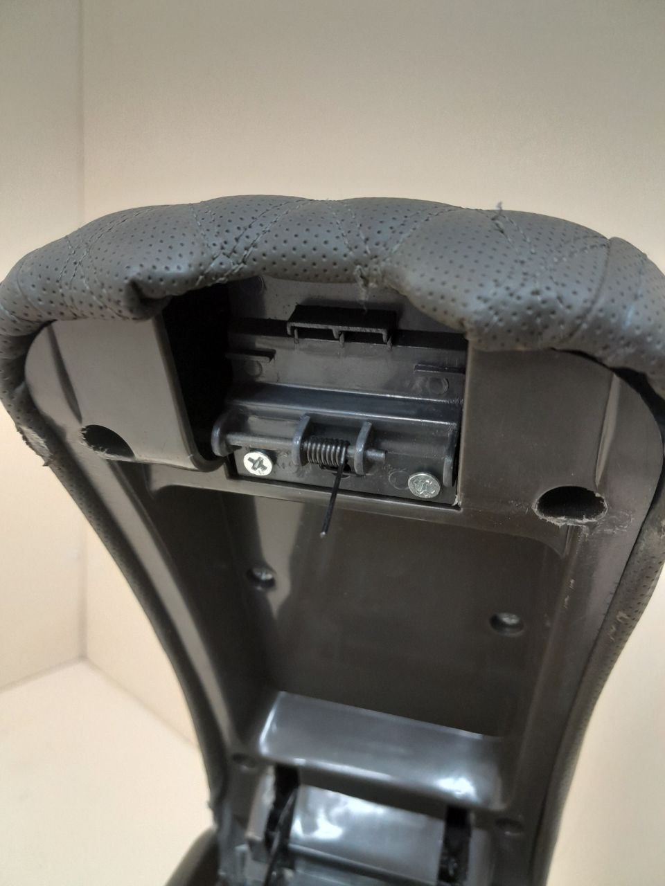 Консоль центральная Chevrolet Cobalt (T250) 2011-2015