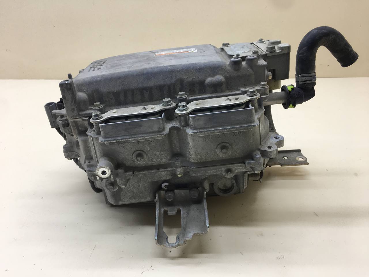 Инвертор Toyota Rav 4 (XA40) 2013-2019 Инвертор Toyota Rav 4 (XA40) 2013-2019