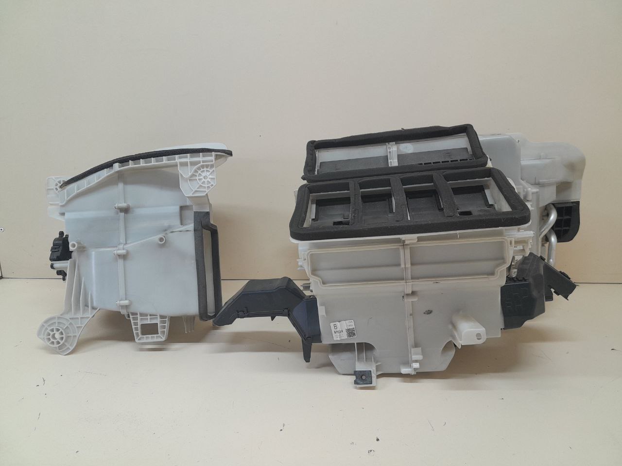 Корпус отопителя Mazda Mazda 3 (BM) 2013-2016 Корпус отопителя Mazda Mazda 3 (BM) 2013-2016