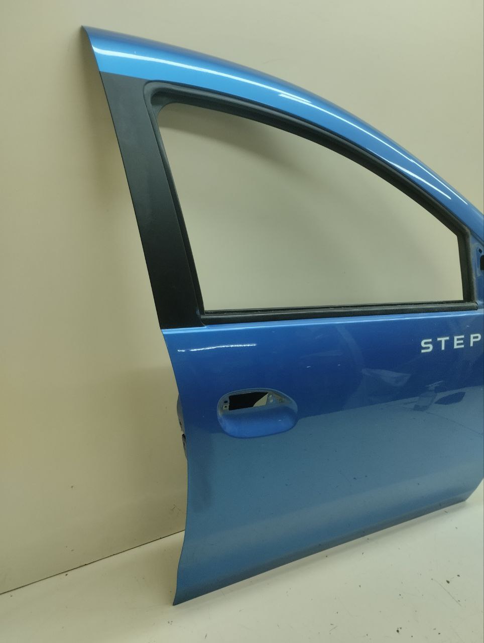 Дверь передняя правая Renault Sandero Stepway (5S) 2014-2022 Дверь передняя правая Renault Sandero Stepway (5S) 2014-2022