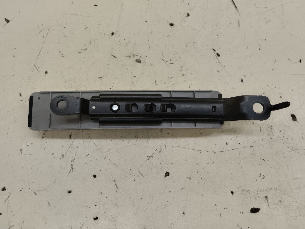 Обшивка стойки Mazda Mazda 6 (GG) 2002-2007 Обшивка стойки Mazda Mazda 6 (GG) 2002-2007