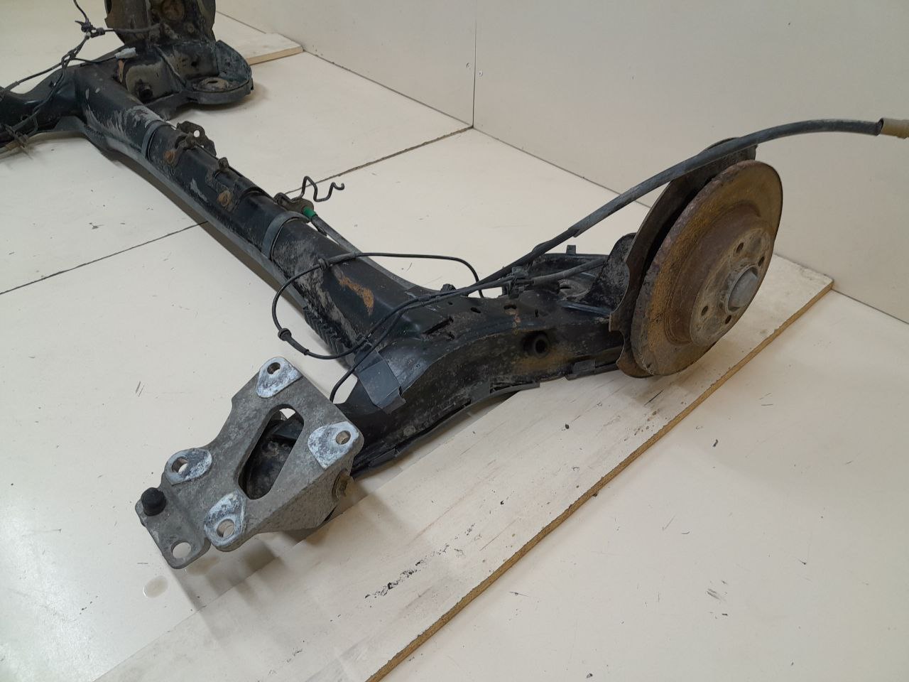 Балка задняя Citroen Grand C4 Picasso 2006-2014
