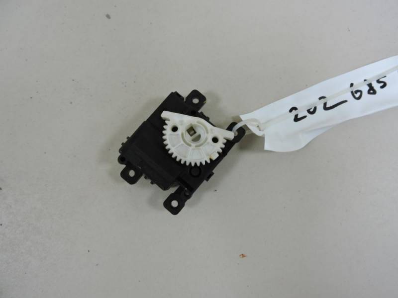 Моторчик заслонки печки для Toyota Land Cruiser (J200) 2007-2015