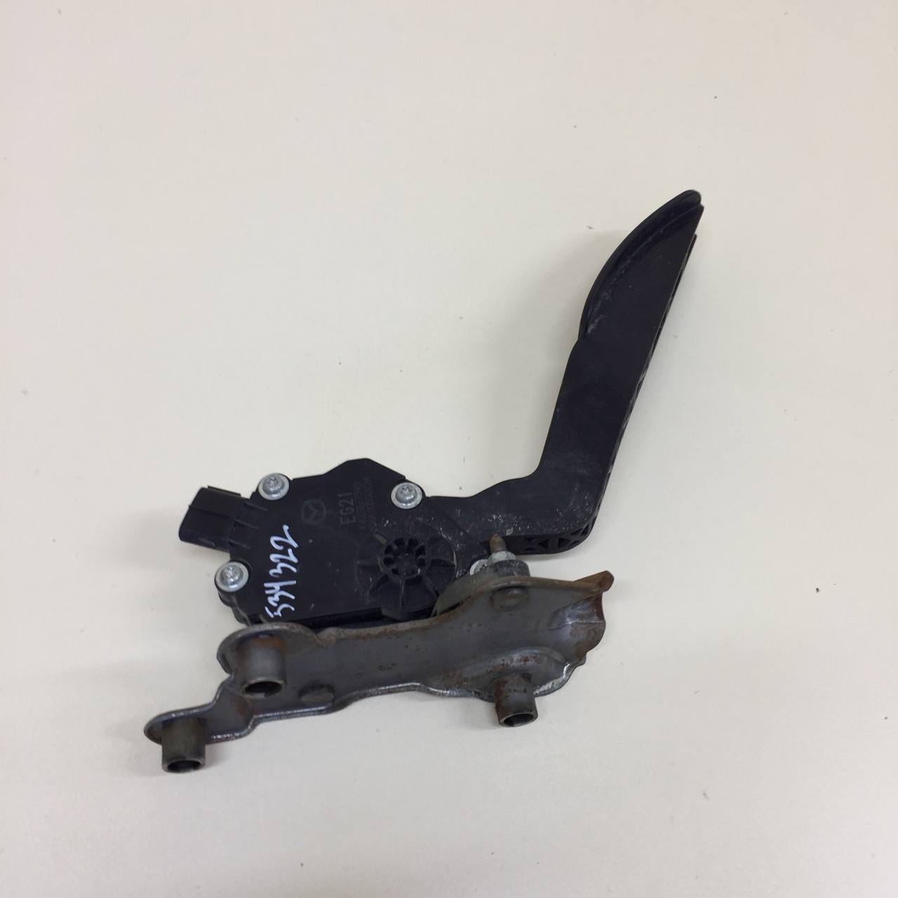 Педаль газа Mazda CX-7 (ER) 2006-2012