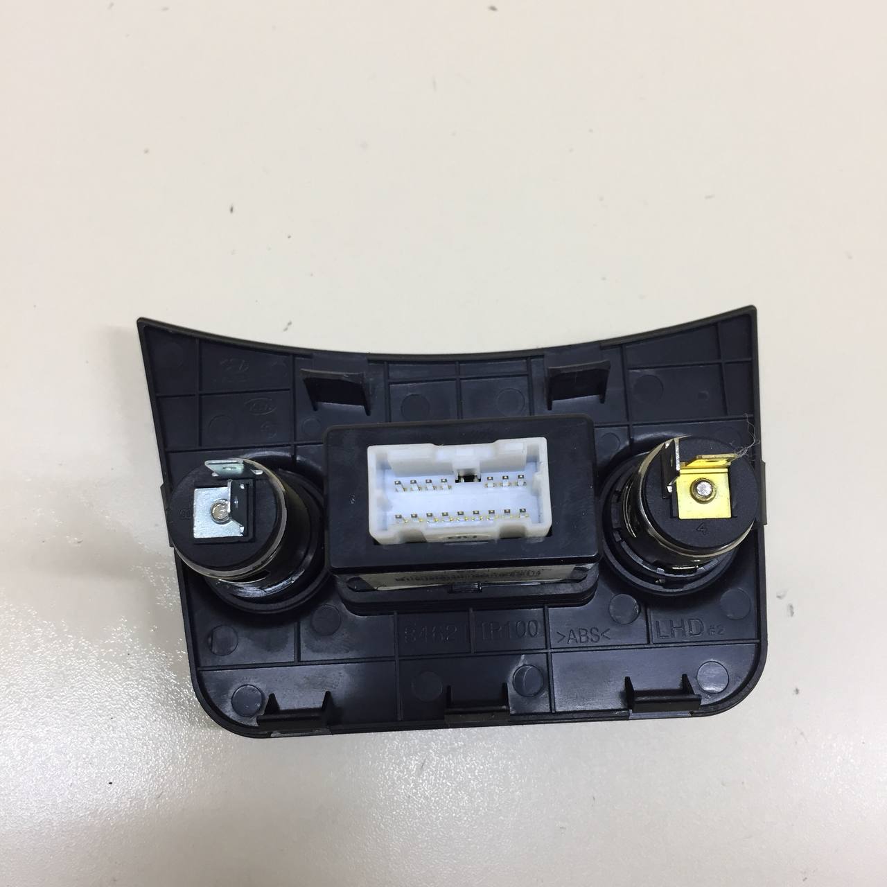 Разъем (USB AUX) Hyundai Solaris (RB) 2010-2017 Разъем (USB AUX) Hyundai Solaris (RB) 2010-2017
