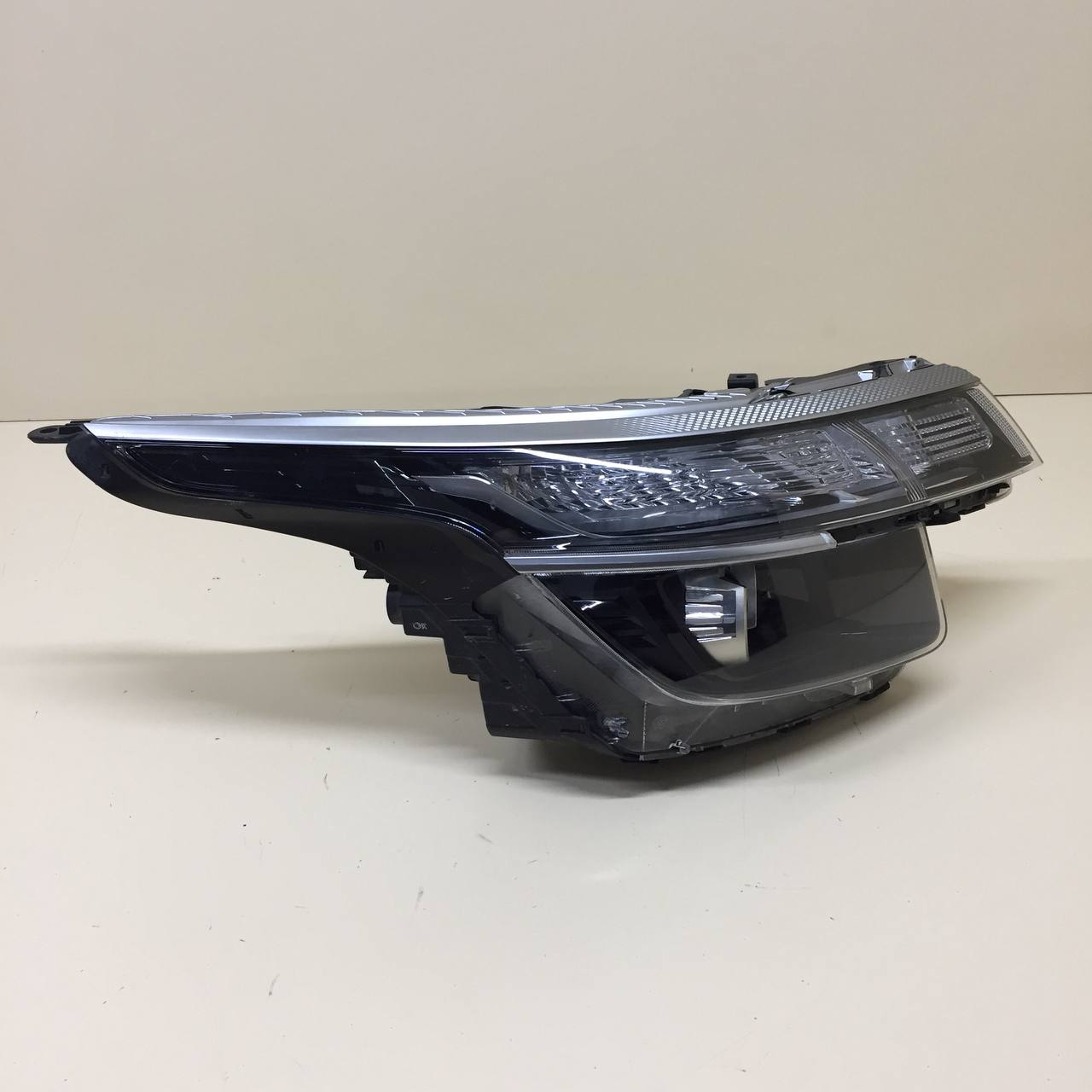 Фара правая Kia Seltos 2019>