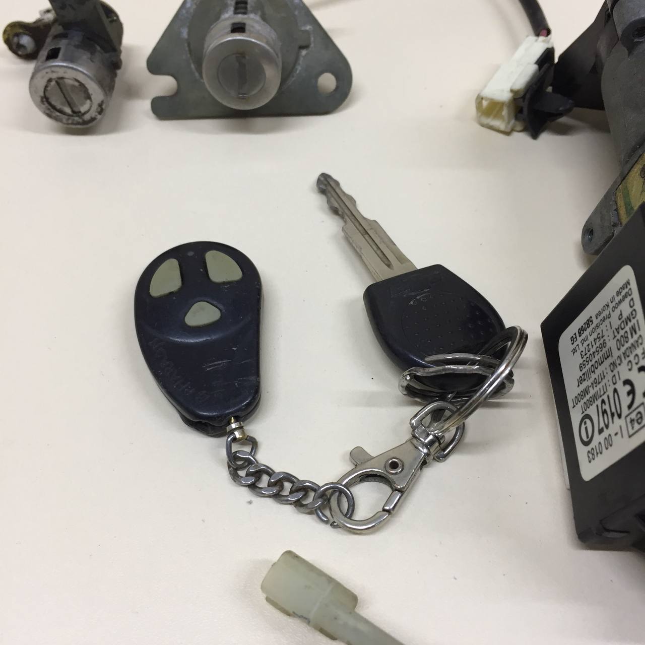 Замок зажигания Chevrolet Aveo T200 2003-2008