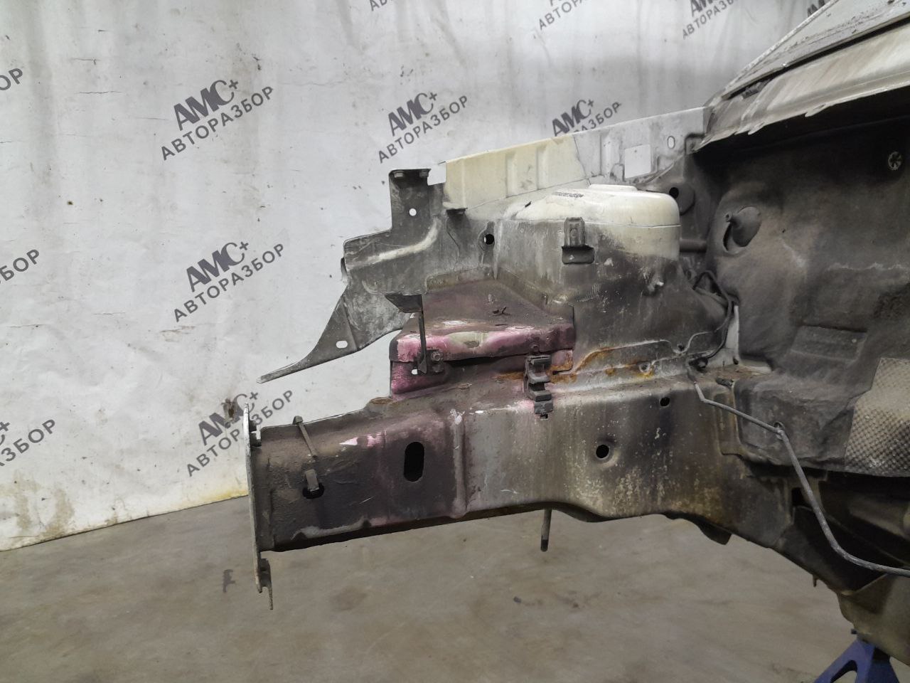 Четверть передняя правая Ford Fusion (JU) 2002-2012