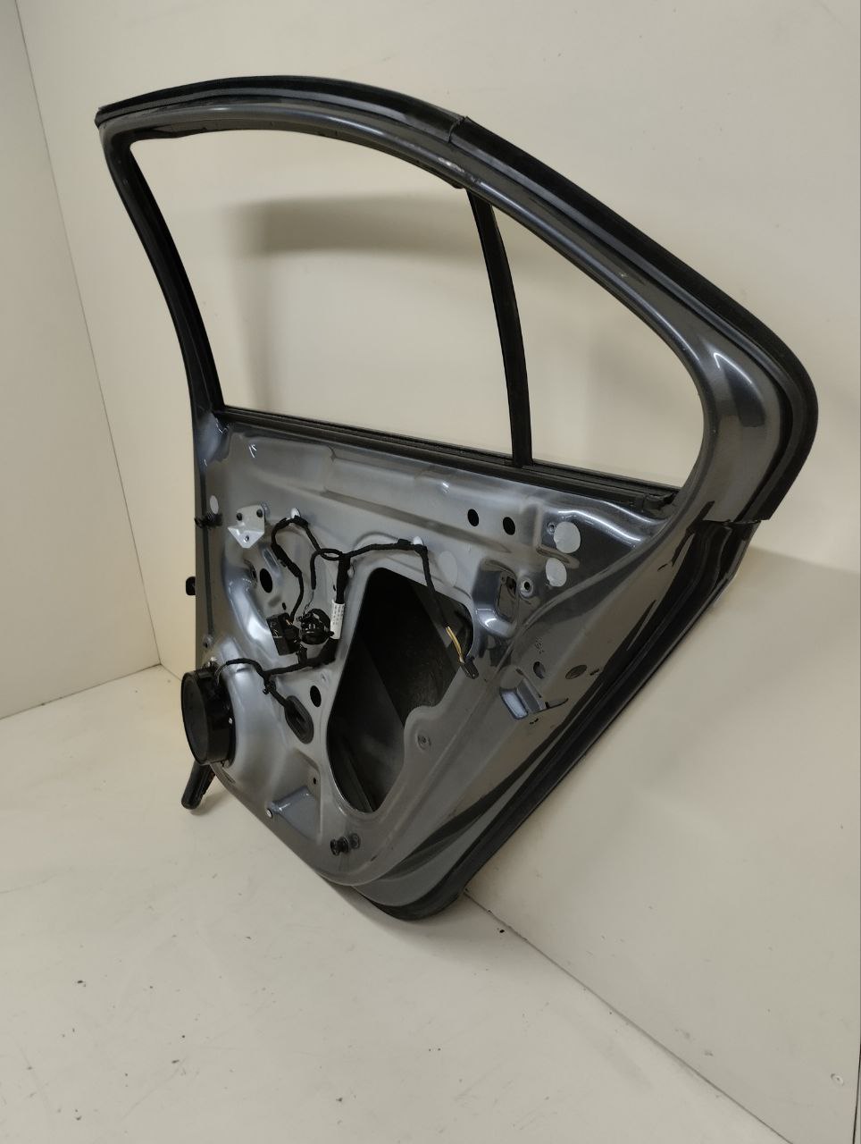 Дверь задняя правая Volkswagen Jetta (A6) 2010-2019 Дверь задняя правая Volkswagen Jetta (A6) 2010-2019