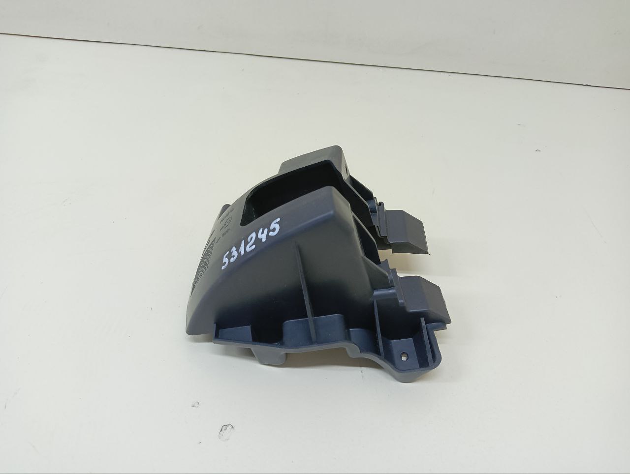 Усилитель заднего бампера Lada Largus 2012>
