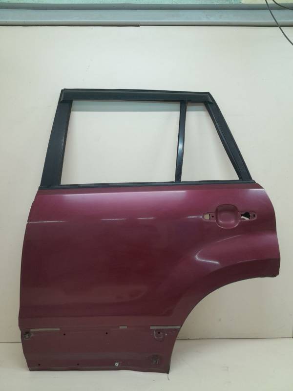Дверь задняя левая Suzuki Grand Vitara 2005-2015
