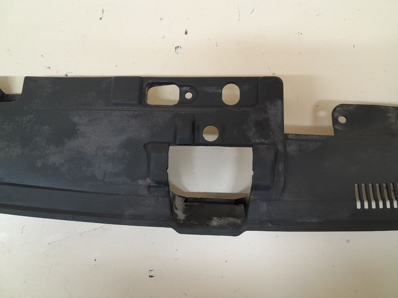 Кожух замка капота Mitsubishi Lancer X (CX, CY) 2007> Кожух замка капота Mitsubishi Lancer X (CX, CY) 2007>