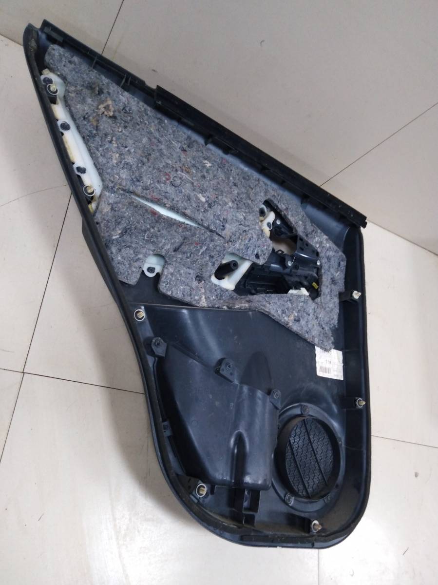 Обшивка двери задней правой Toyota Rav 4 (A30) 2006-2013