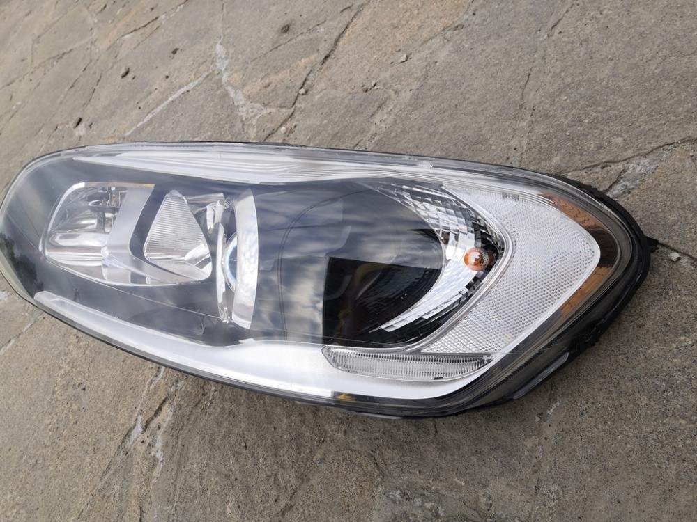 Фара левая Volvo XC60 2008-2017