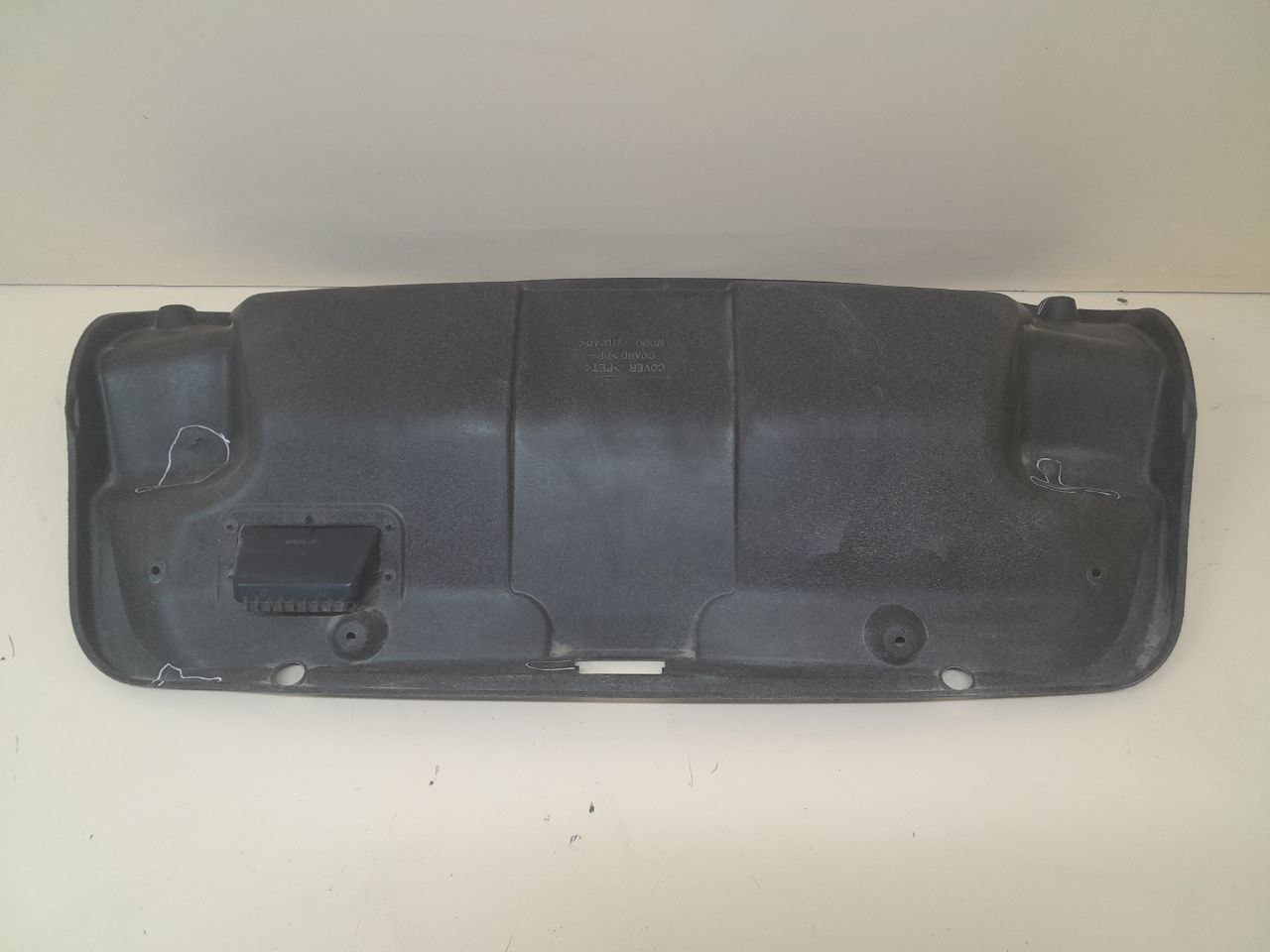 Обшивка двери багажника Mitsubishi Lancer X (CX, CY) 2007> Обшивка двери багажника Mitsubishi Lancer X (CX, CY) 2007>