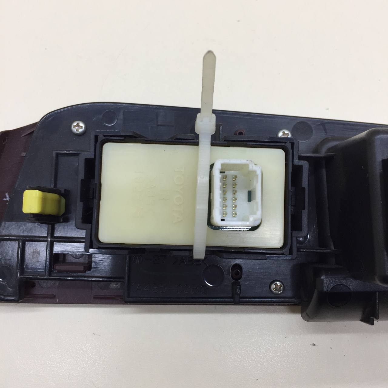 Кнопка стеклоподъемника Lexus LS460 (XF40) 2006-2017