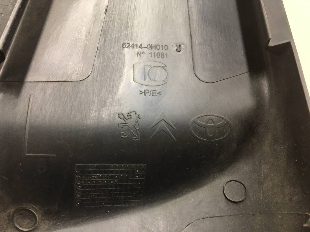 Обшивка стойки Peugeot 107 2006-2014
