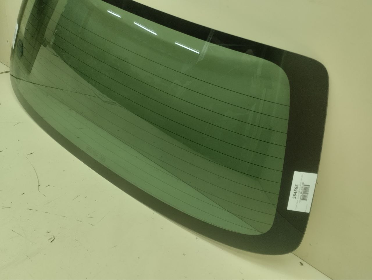 Стекло заднее Toyota Corolla Spacio (E110) 1997-2001