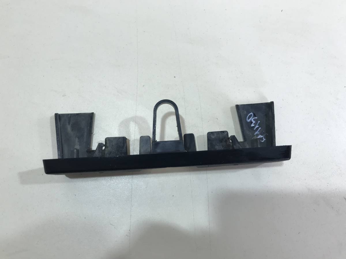 Кожух замка капота Mazda CX-5 (KE) 2011-2017