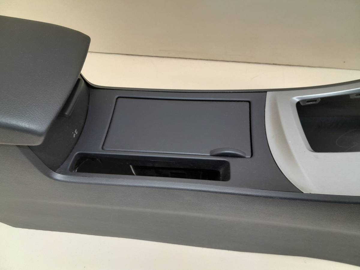 Консоль центральная Mazda Mazda 3 (BL) 2009-2013