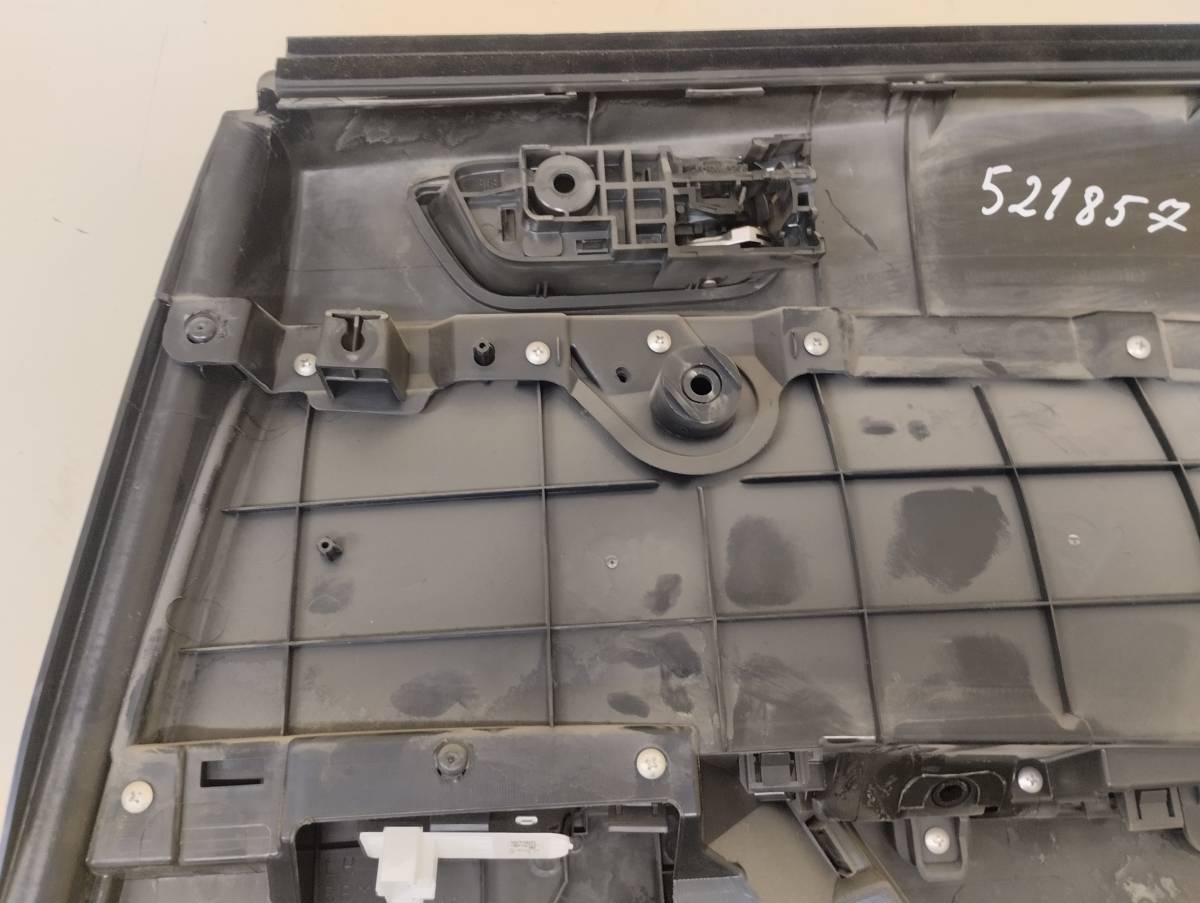 Обшивка двери задней левой Mazda Mazda 3 (BL) 2009-2013 Обшивка двери задней левой Mazda Mazda 3 (BL) 2009-2013