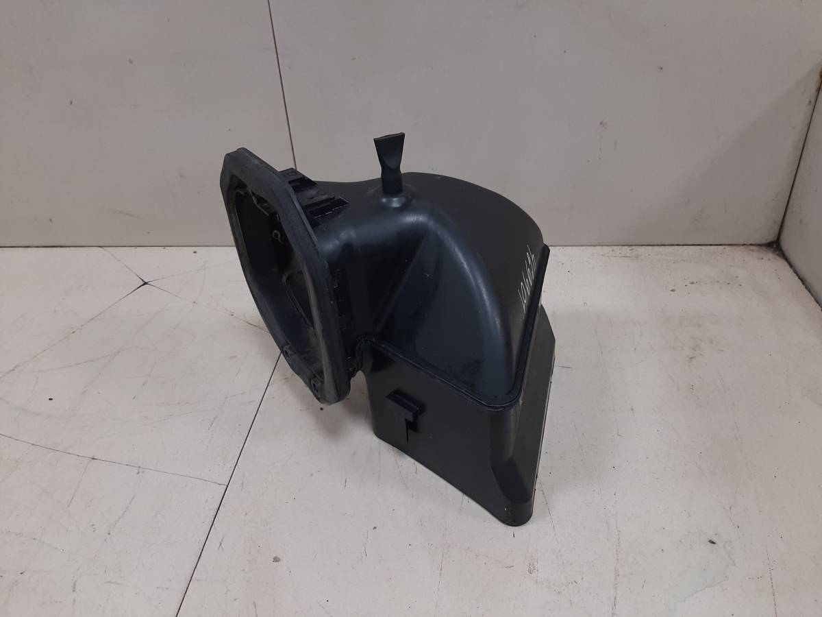 Воздухозаборник (внутри) Volkswagen Touareg (7L) 2002-2010