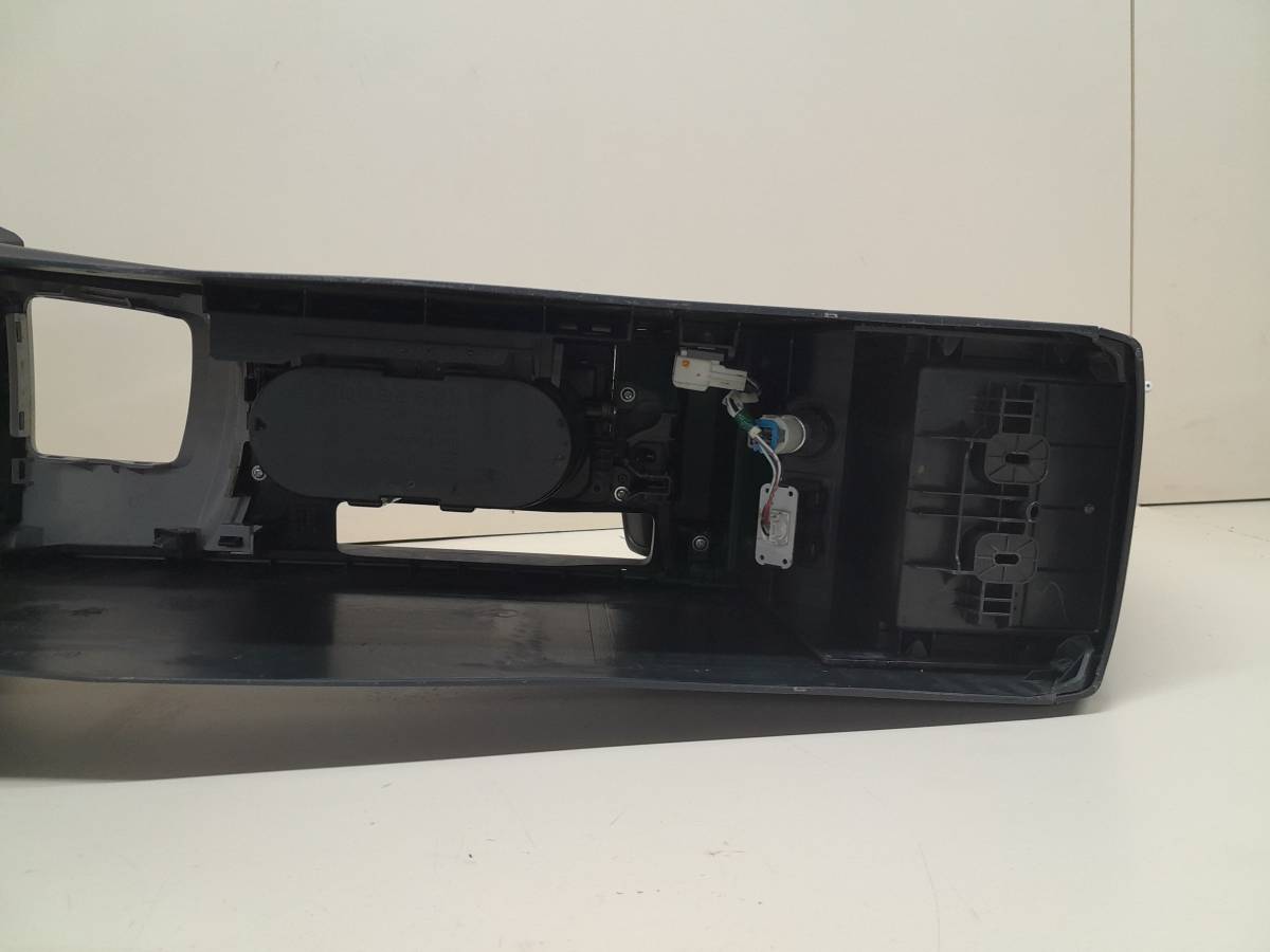 Консоль центральная Mazda Mazda 3 (BL) 2009-2013