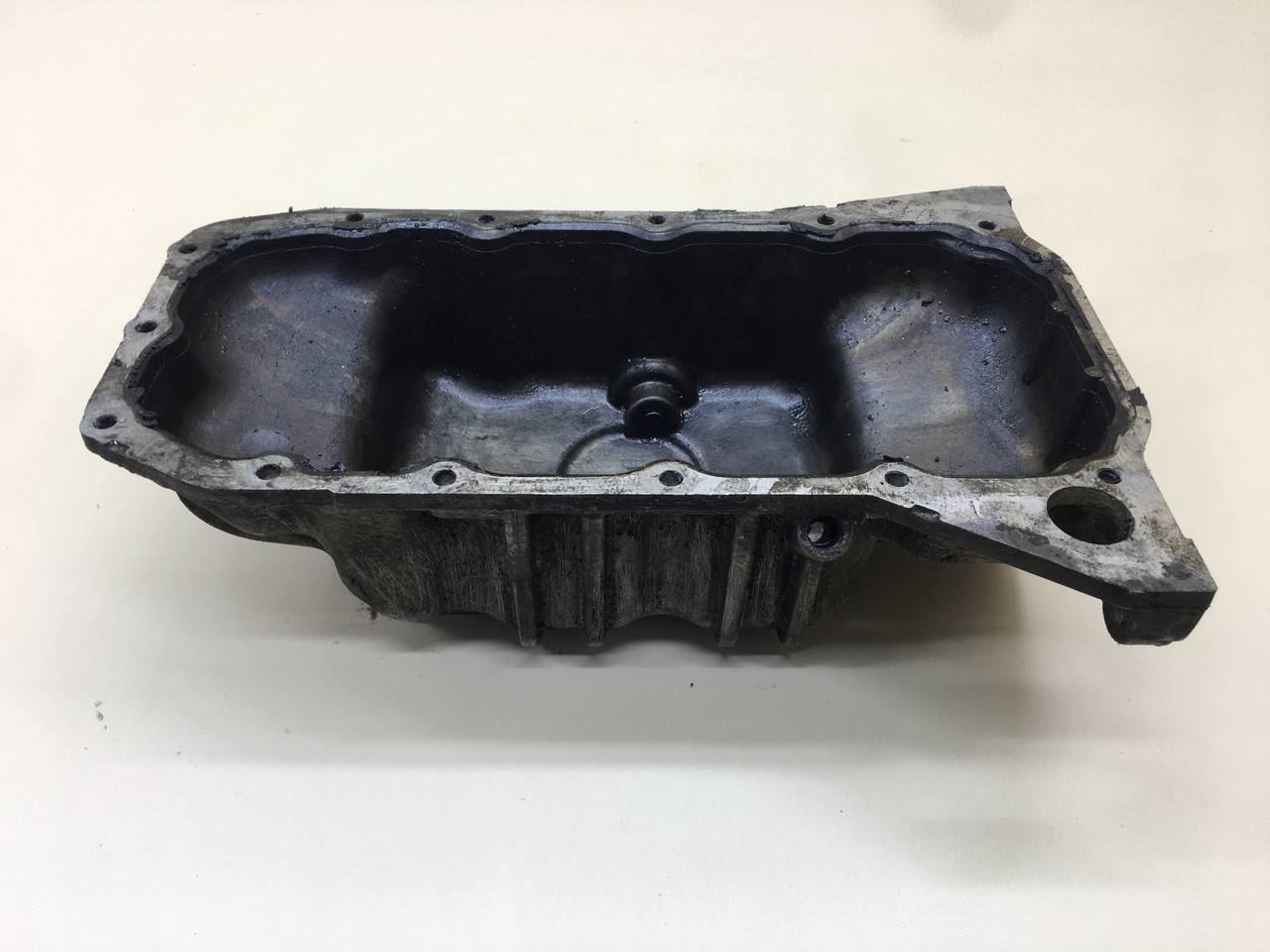 Поддон масляный двигателя Ford Focus 2 (DA) 2005-2008